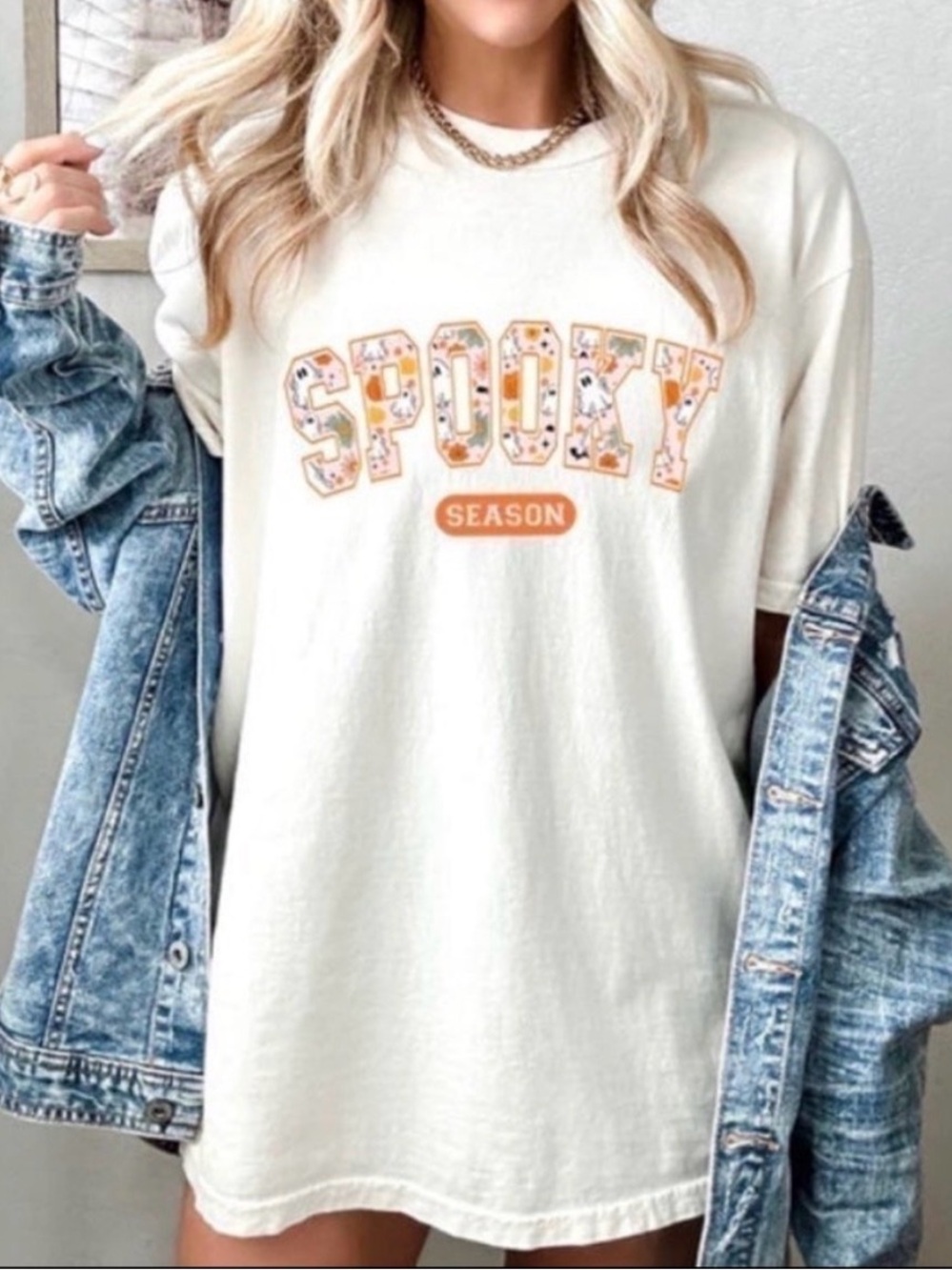 NEW! Retro Spooky Season Graphic Design Trendy Fall Fashion Halloween Tee S